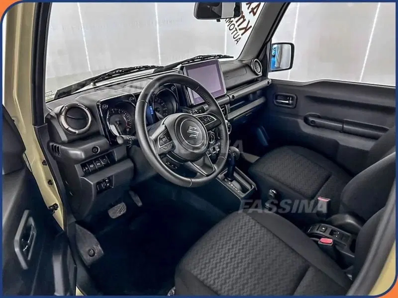 Suzuki Jimny nuova a Milano (9)