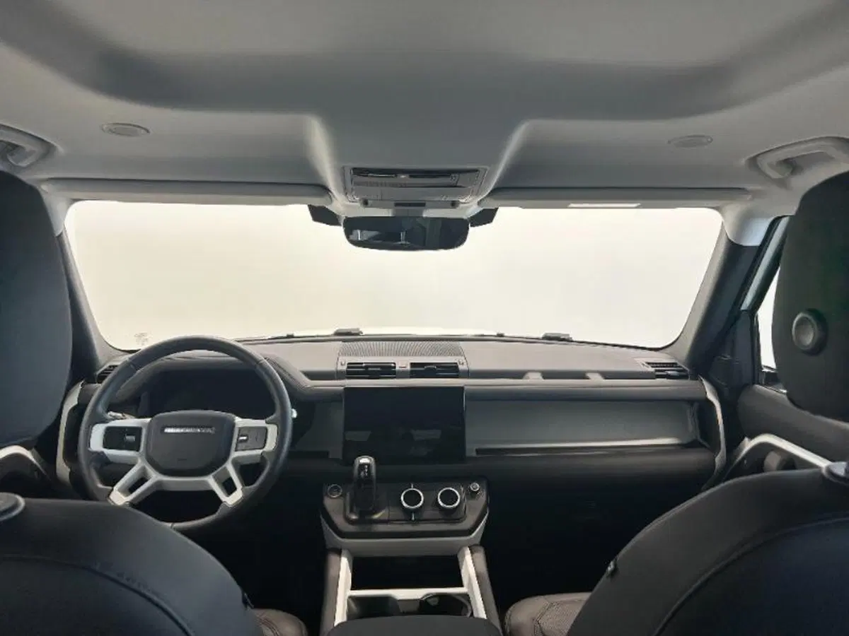 Land Rover Defender usata a Venezia (14)