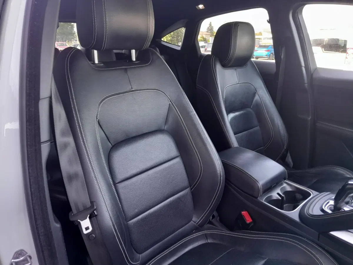 Jaguar E-Pace usata a Cuneo (14)