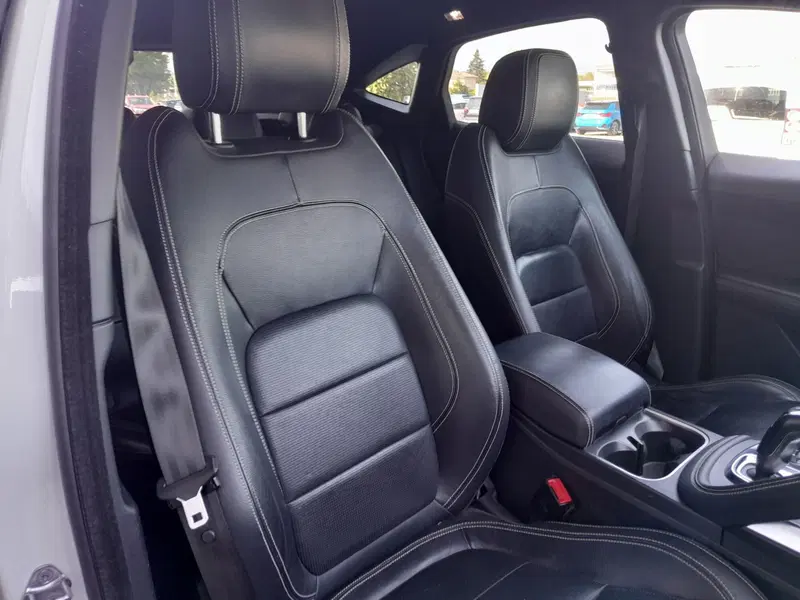 Jaguar E-Pace usata a Cuneo (14)