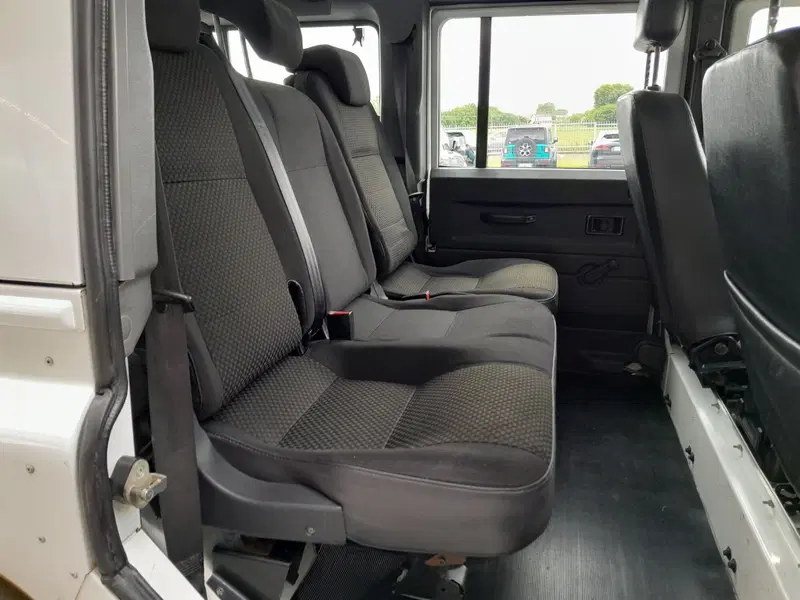 Land Rover Defender usata a Cuneo (18)