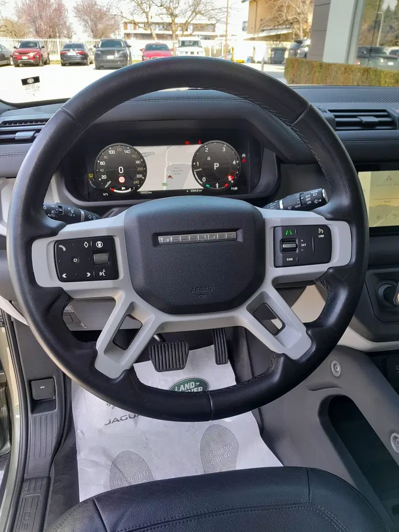 Land Rover Defender usata a Cuneo (14)