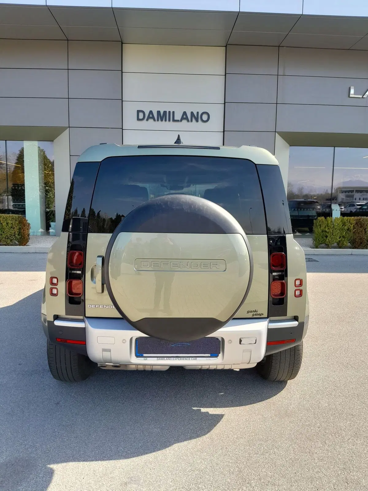 Land Rover Defender usata a Cuneo (7)