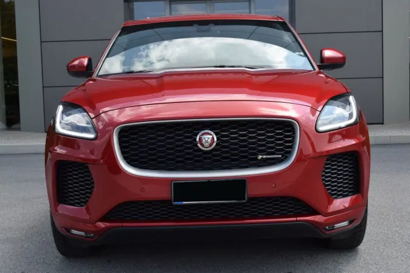 Jaguar E-Pace usata a Cuneo (3)