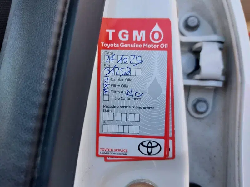 Toyota Aygo usata a Pavia (14)