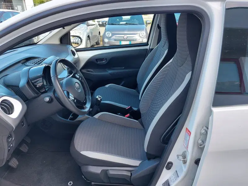 Toyota Aygo usata a Pavia (3)