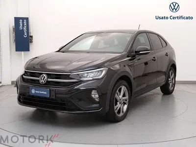 Volkswagen Taigo 1.0 TSI 110 CV R-Line del 2023 usata a Busto Arsizio