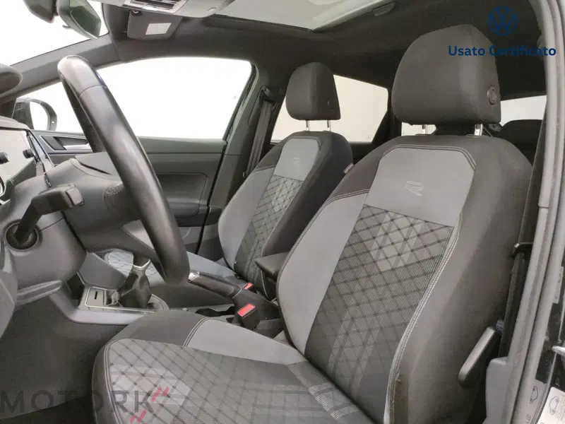 Volkswagen Taigo usata a Varese (11)