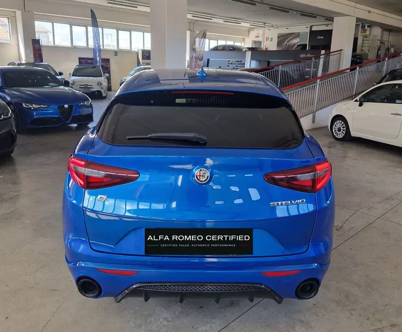 Alfa Romeo Stelvio usata a Terni (5)