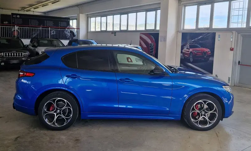 Alfa Romeo Stelvio usata a Terni (6)
