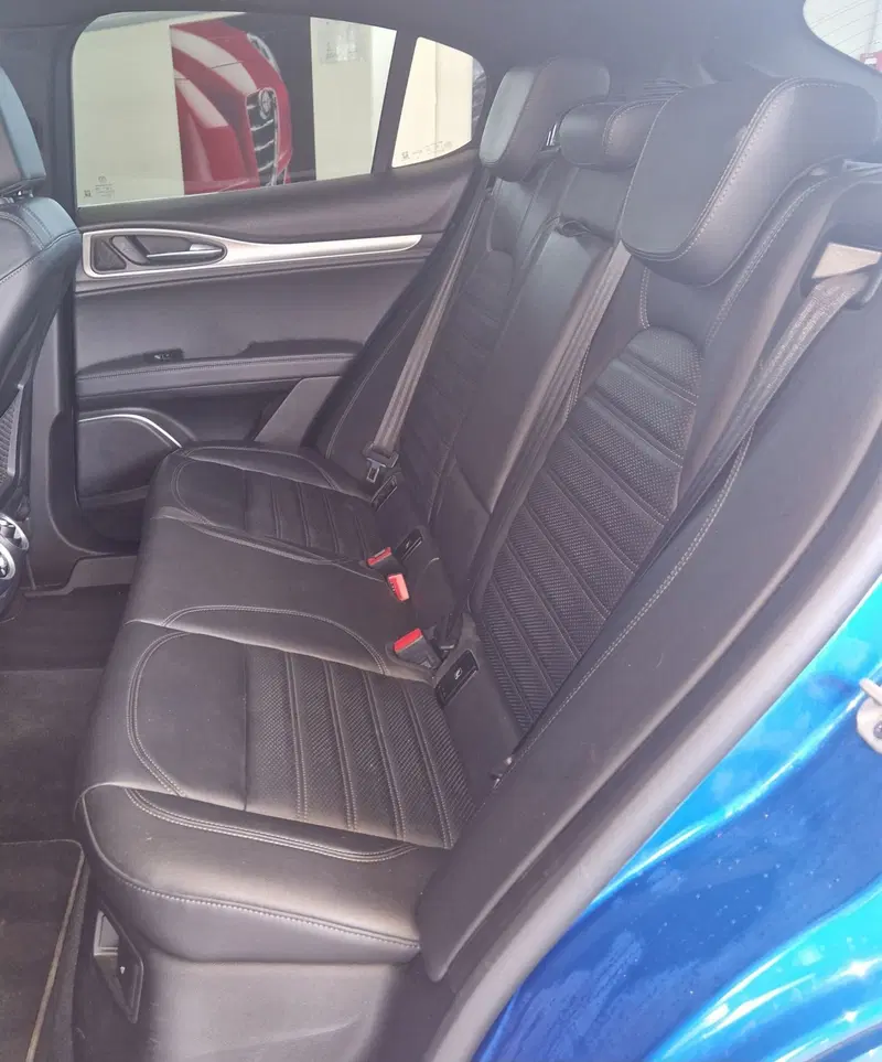 Alfa Romeo Stelvio usata a Terni (9)