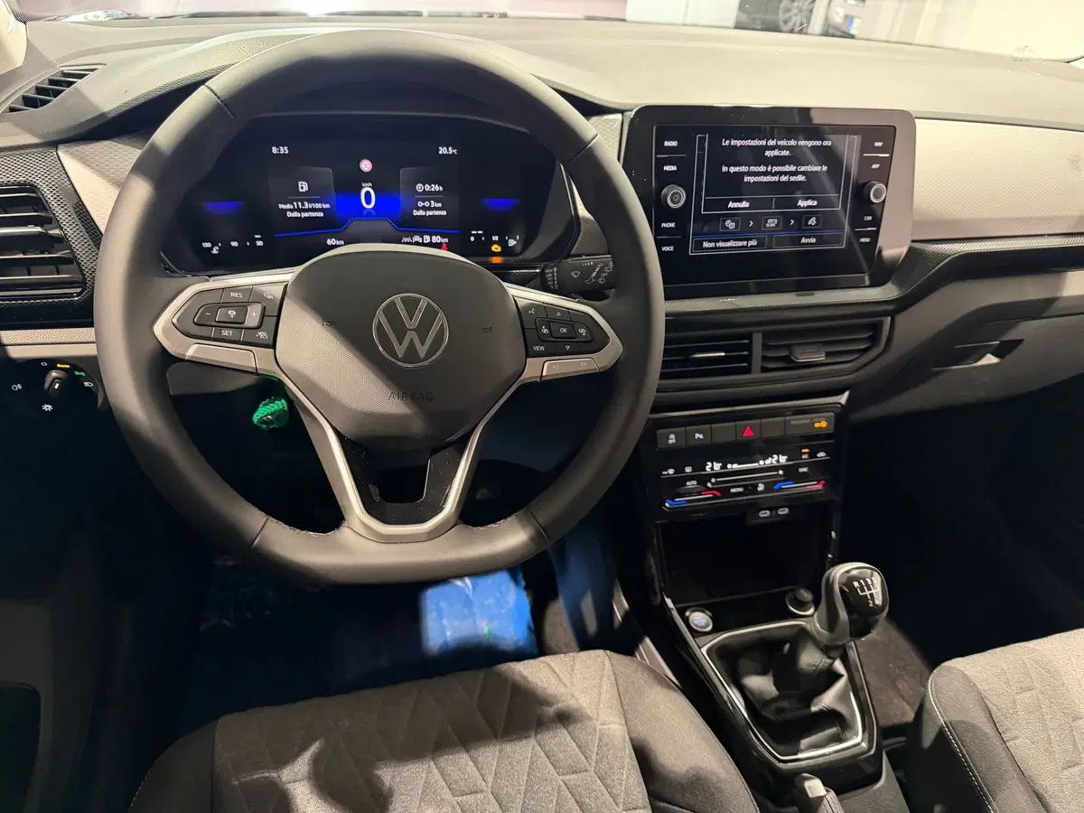 Volkswagen T-Cross nuova a Genova (10)