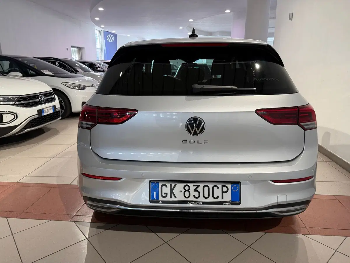 Volkswagen Golf usata a Genova (4)