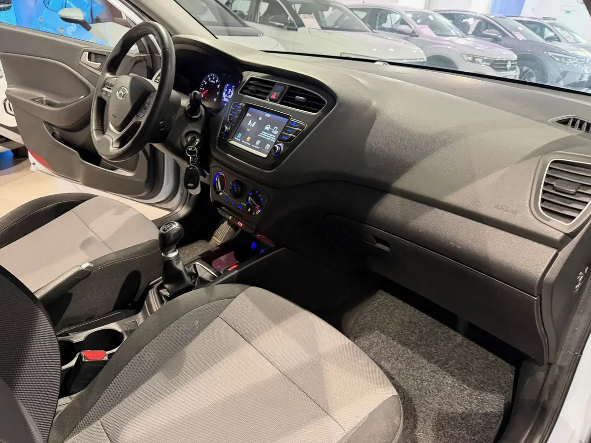Hyundai i20 usata a Genova (10)