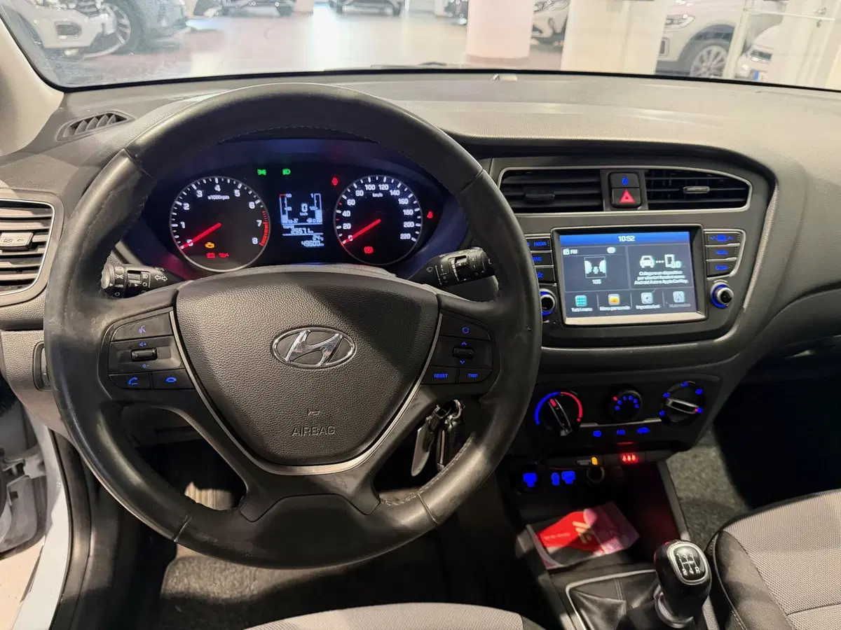 Hyundai i20 usata a Genova (11)