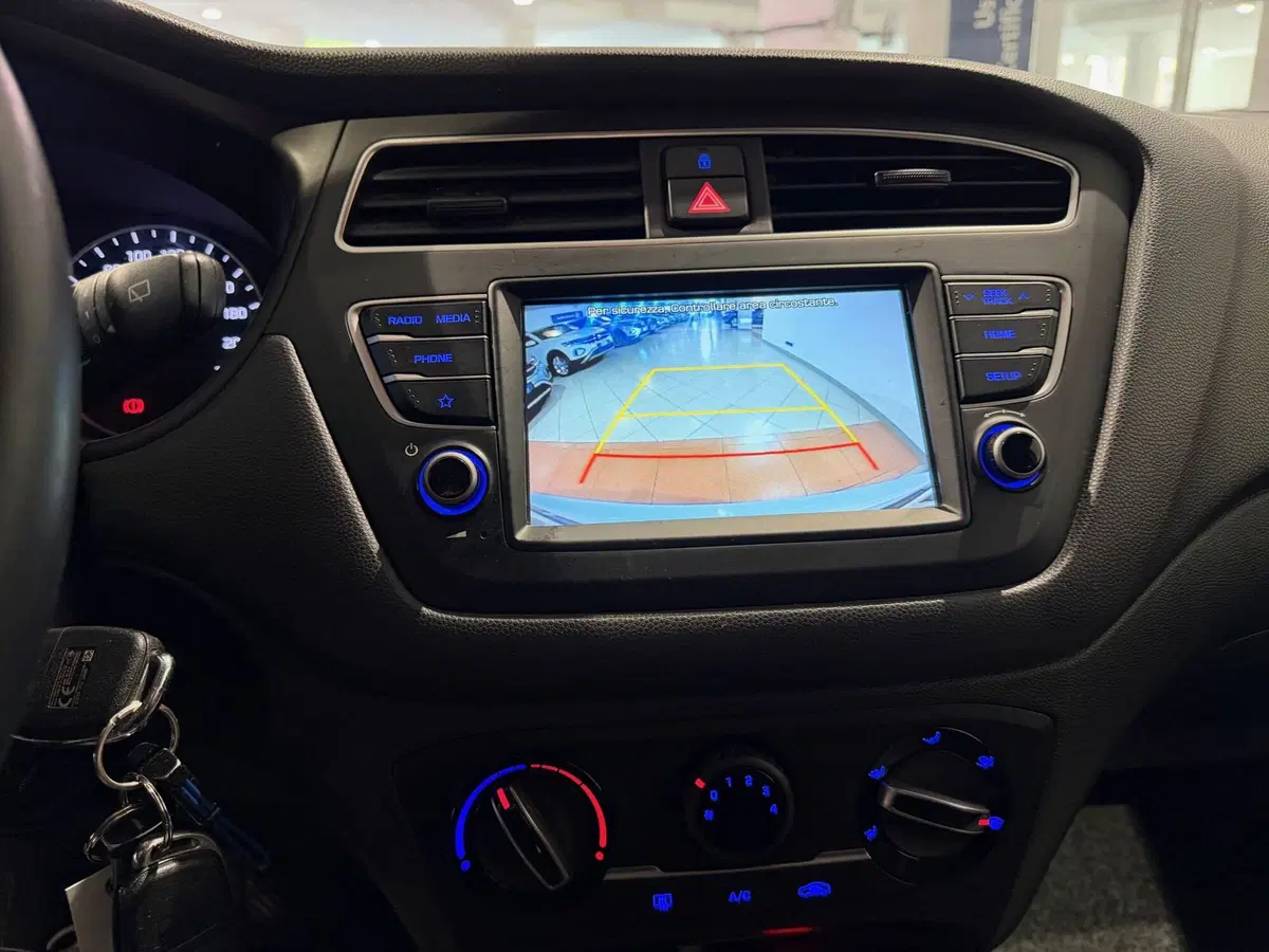 Hyundai i20 usata a Genova (13)