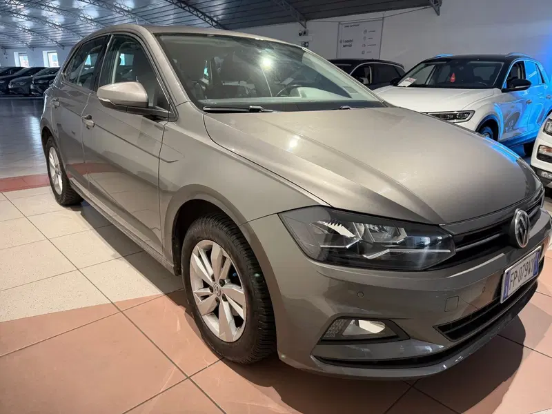 Volkswagen Polo usata a Genova (6)