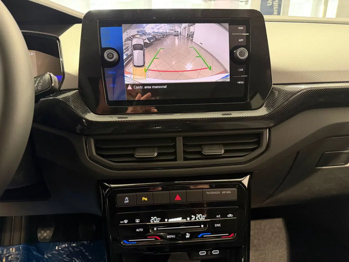 Volkswagen T-Cross nuova a Genova (13)