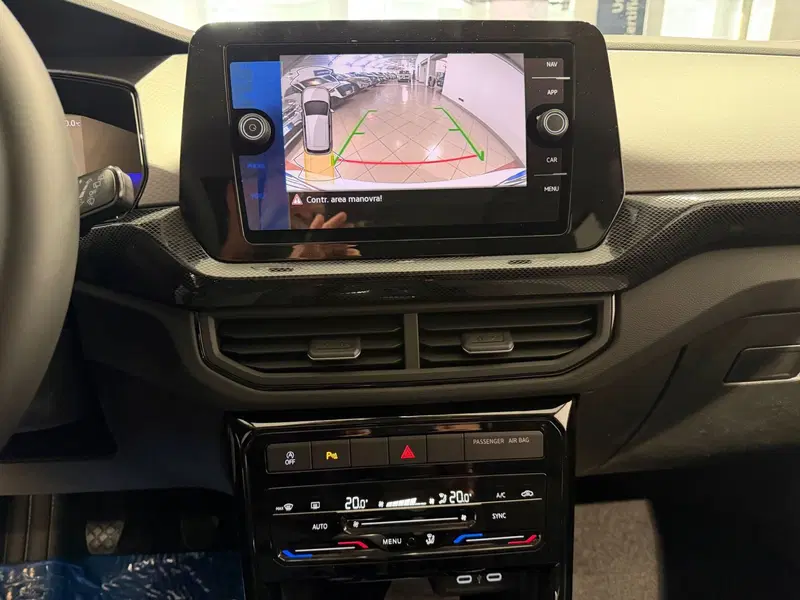 Volkswagen T-Cross nuova a Genova (13)