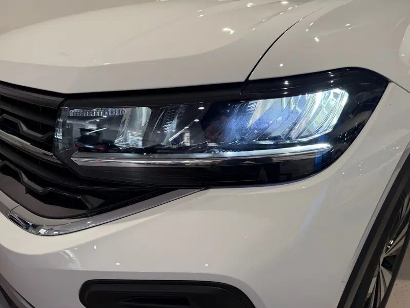 Volkswagen T-Cross nuova a Genova (15)