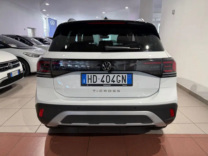 Volkswagen T-Cross nuova a Genova (4)