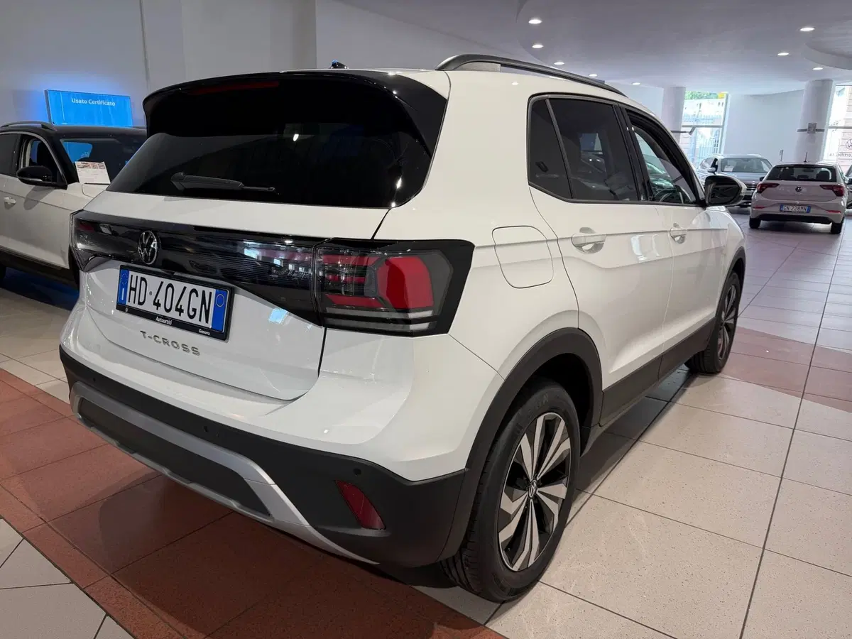 Volkswagen T-Cross nuova a Genova (5)