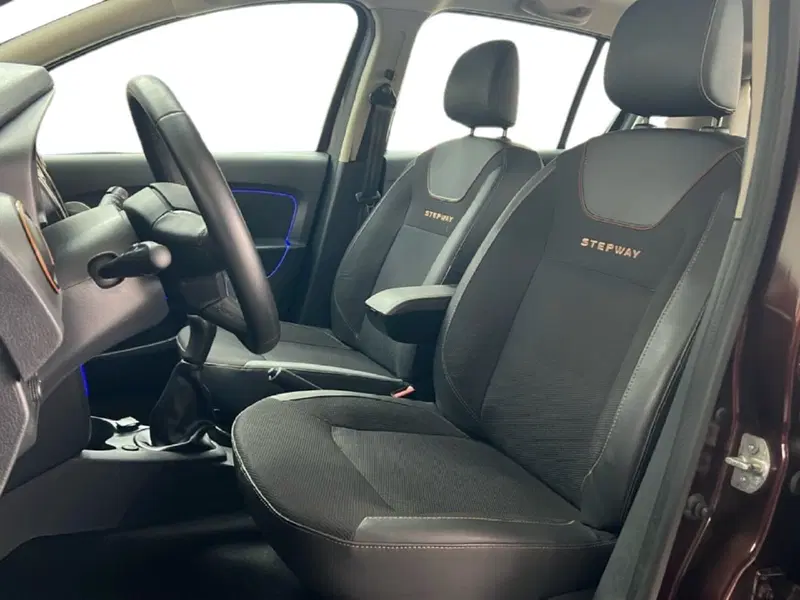Dacia Sandero usata a Roma (11)