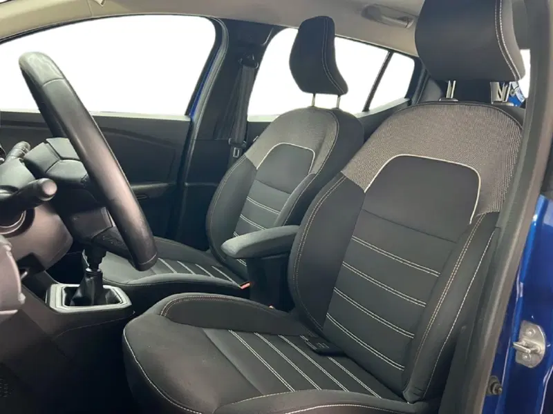 Dacia Sandero usata a Roma (12)