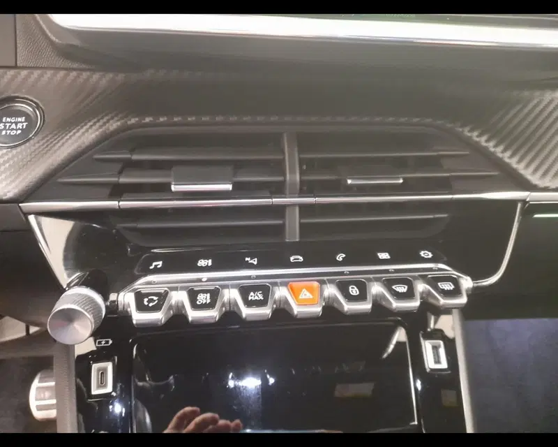 Peugeot 2008 usata a Alessandria (14)