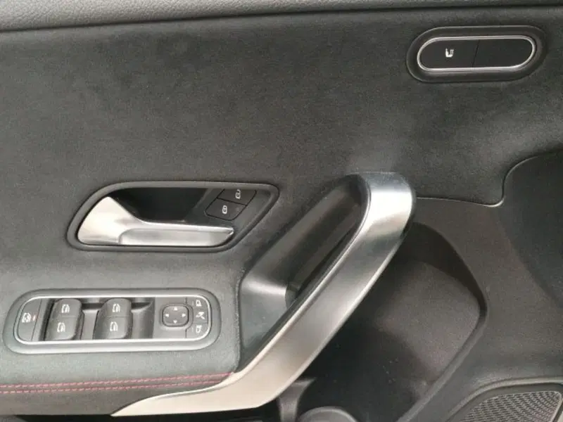Mercedes-Benz Classe A Sedan usata a Novara (16)