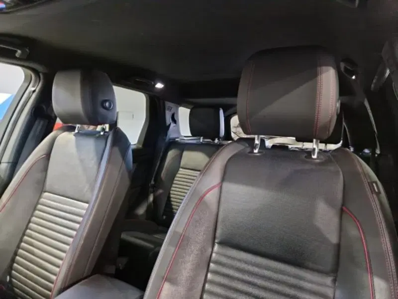 Land Rover Discovery Sport usata a Livorno (15)