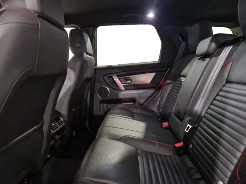 Land Rover Discovery Sport usata a Livorno (18)