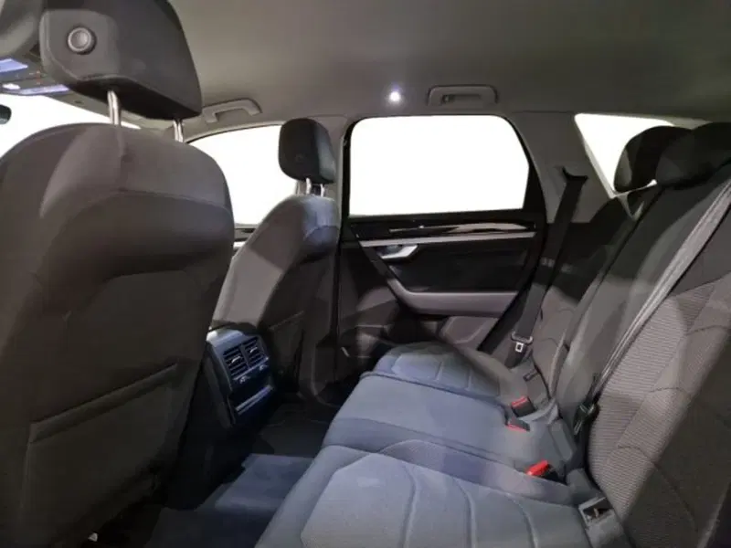 Volkswagen Touareg usata a Livorno (16)