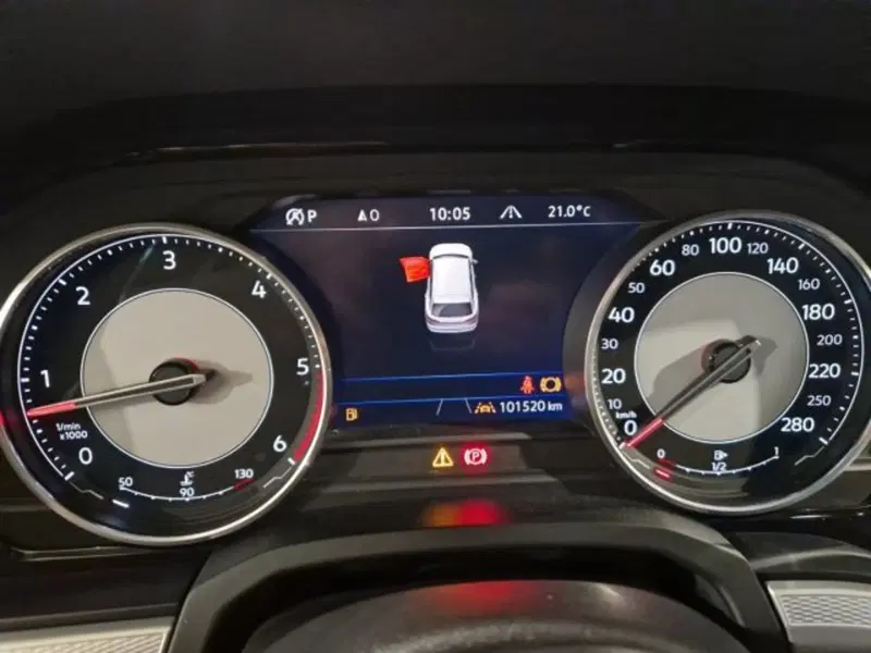 Volkswagen Touareg usata a Livorno (17)