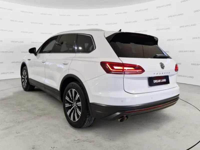 Volkswagen Touareg usata a Livorno (5)