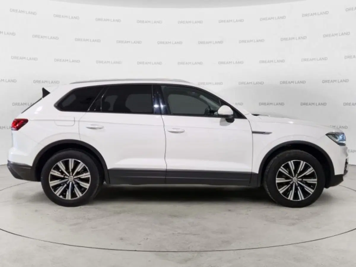 Volkswagen Touareg usata a Livorno (8)