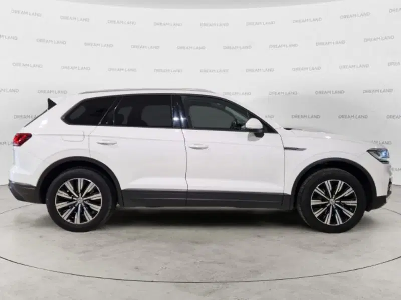 Volkswagen Touareg usata a Livorno (8)