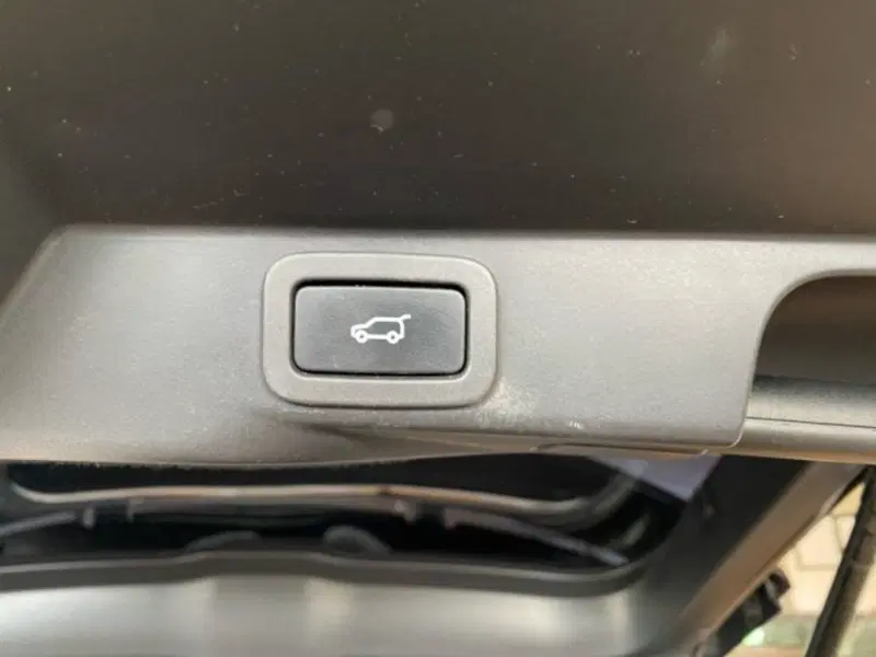 Land Rover Range Rover Sport usata a Livorno (18)