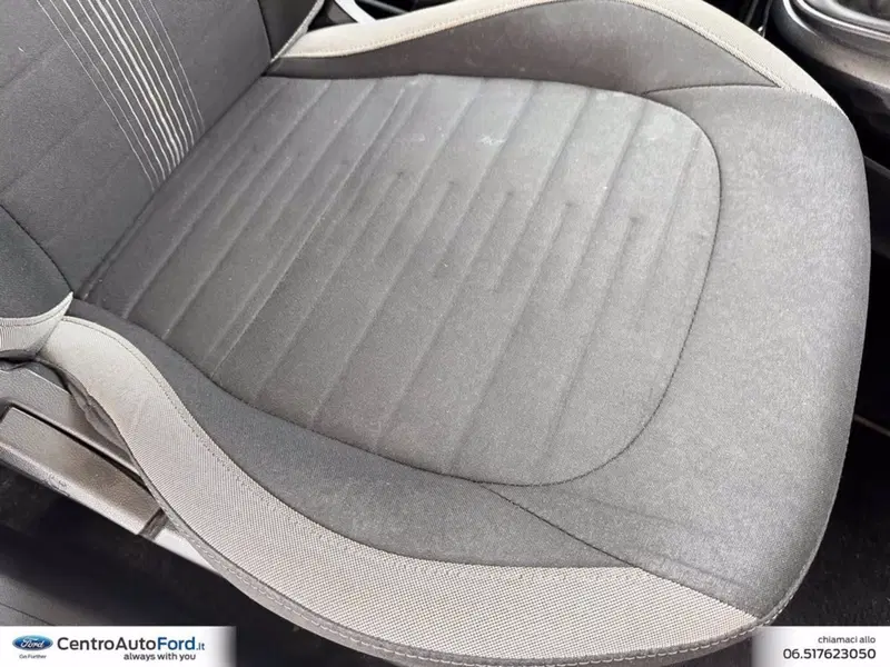 Hyundai i10 usata a Roma (8)