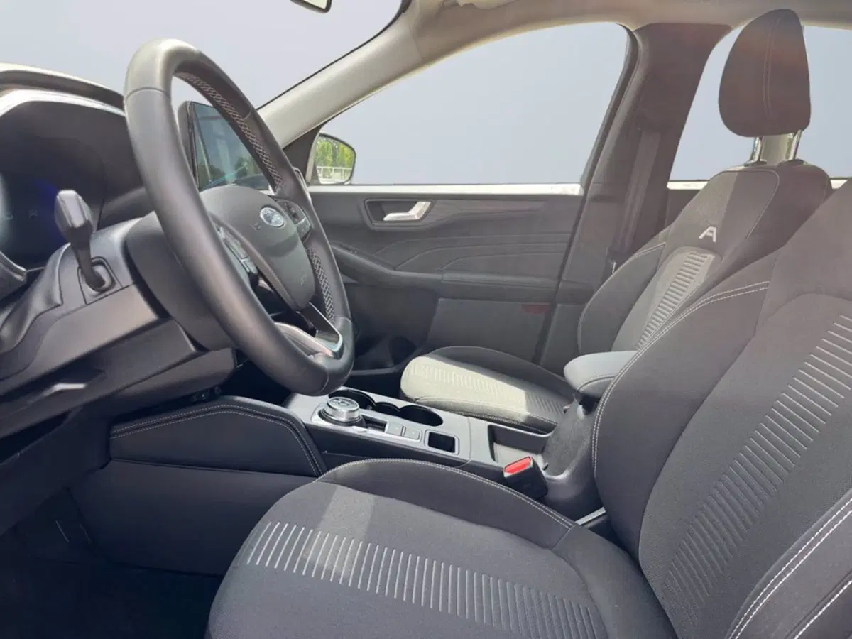 Ford Kuga usata a Milano (10)