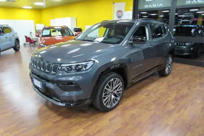 Jeep Compass 1.5 turbo t4 mhev Summit 2wd 130cv dct del 2025 usata a Rho