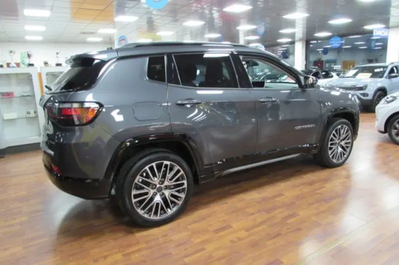 Jeep Compass usata a Milano (3)