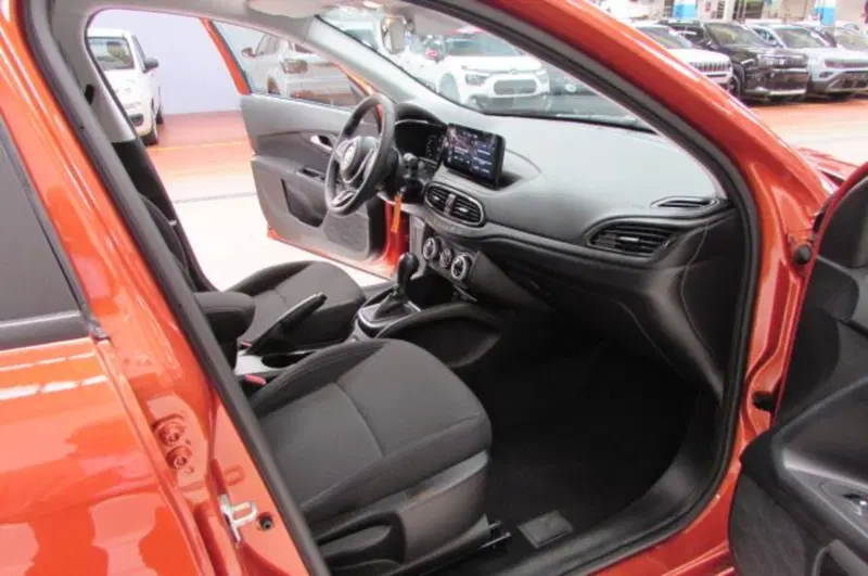 Fiat Tipo usata a Milano (18)