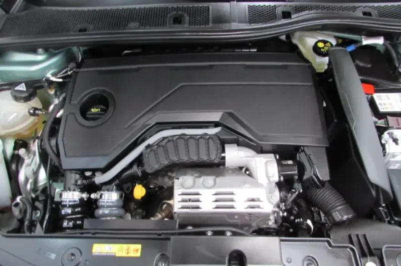 Lancia Ypsilon usata a Milano (18)