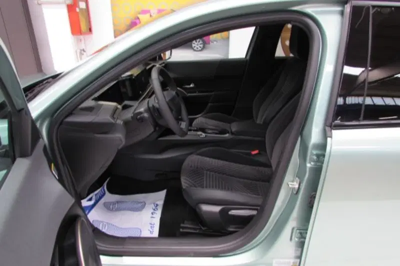 Lancia Ypsilon usata a Milano (7)