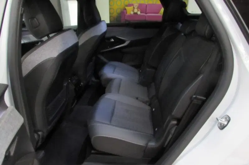 Peugeot 5008 usata a Milano (12)