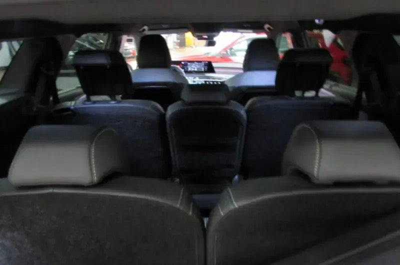 Peugeot 5008 usata a Milano (14)