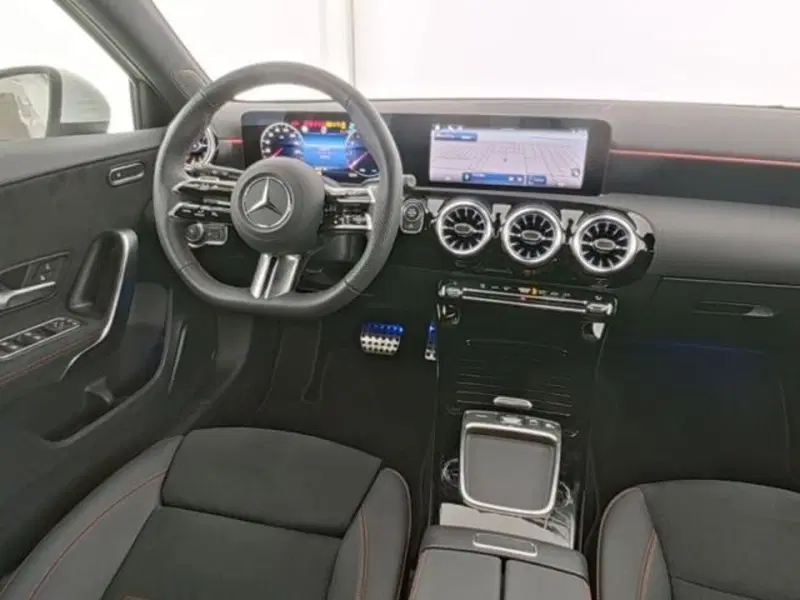 Mercedes-Benz Classe A usata a Milano (7)