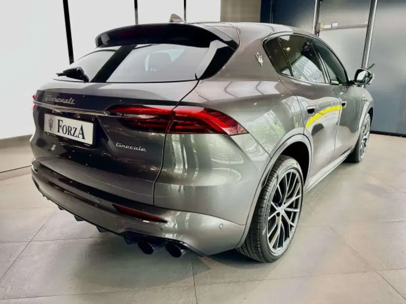 Maserati Grecale usata a Torino (6)