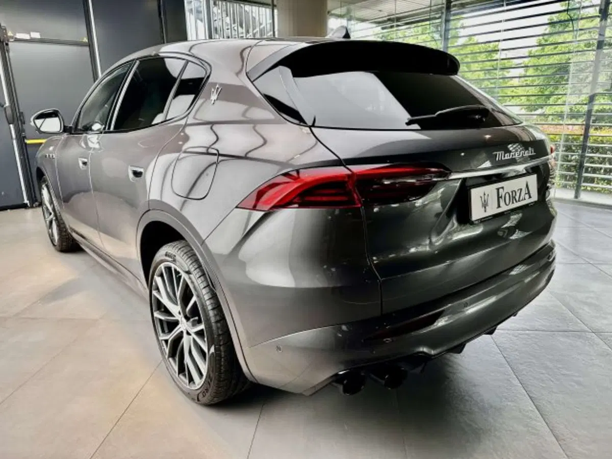 Maserati Grecale usata a Torino (8)